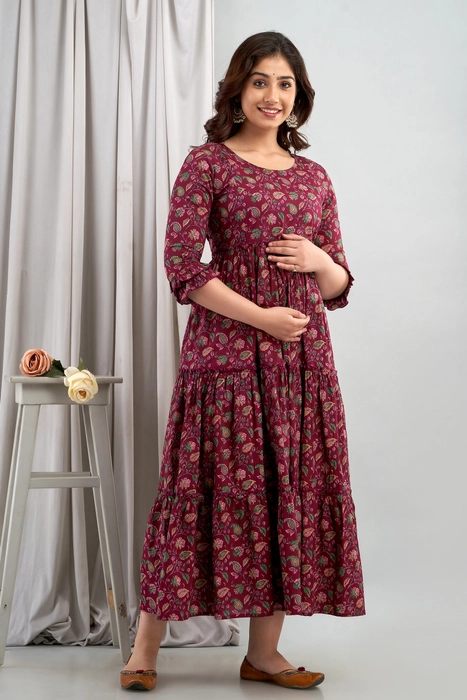Burgundy Floral Cotton Maternity Dress for Women – Tiered Fit with 3/4 Sleeves