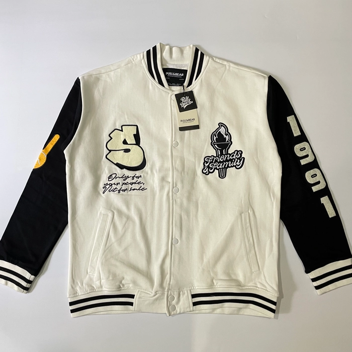 Pull and outlet bear white jacket