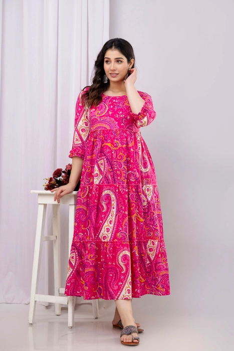 Henal Pink Paisley Cotton Maternity Dress – Vibrant Maxi for Modern Moms