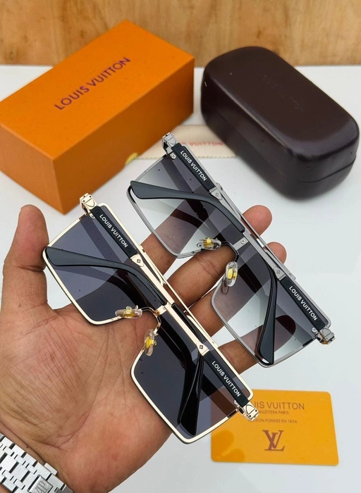 LOUIS VUITTON Shades