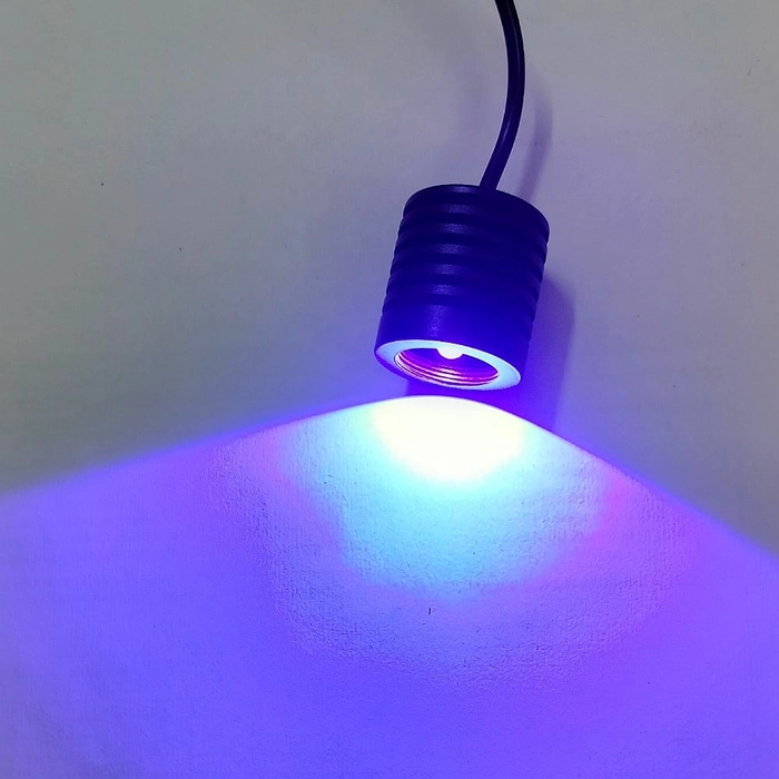 UV SPOT LIGHT