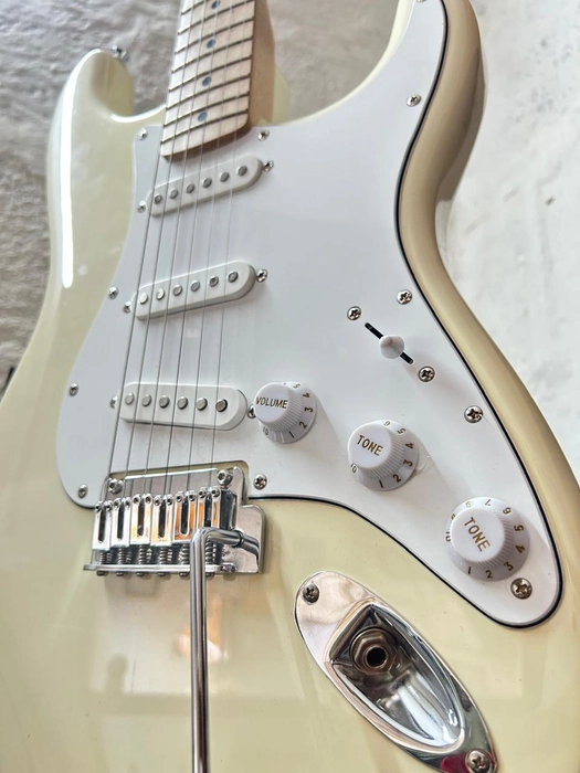 Fender Affinity Stratocaster (Maple Fret)