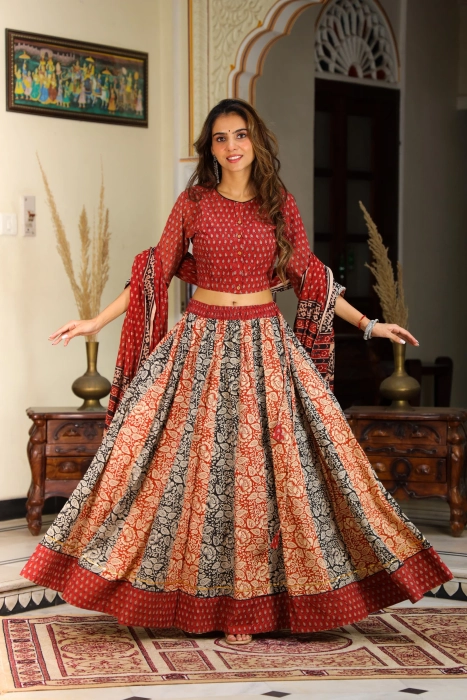 Buy blue Lehenga Choli Sets for Women by FUSIONIC Online | Ajio.com