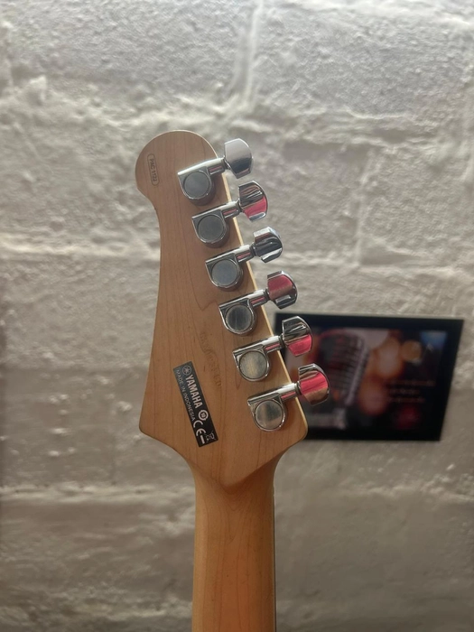Yamaha Pacifica 112J