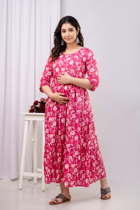 Henal Soft Pink Floral Cotton Maternity Dress – Elegant Comfort for Everyday Glow