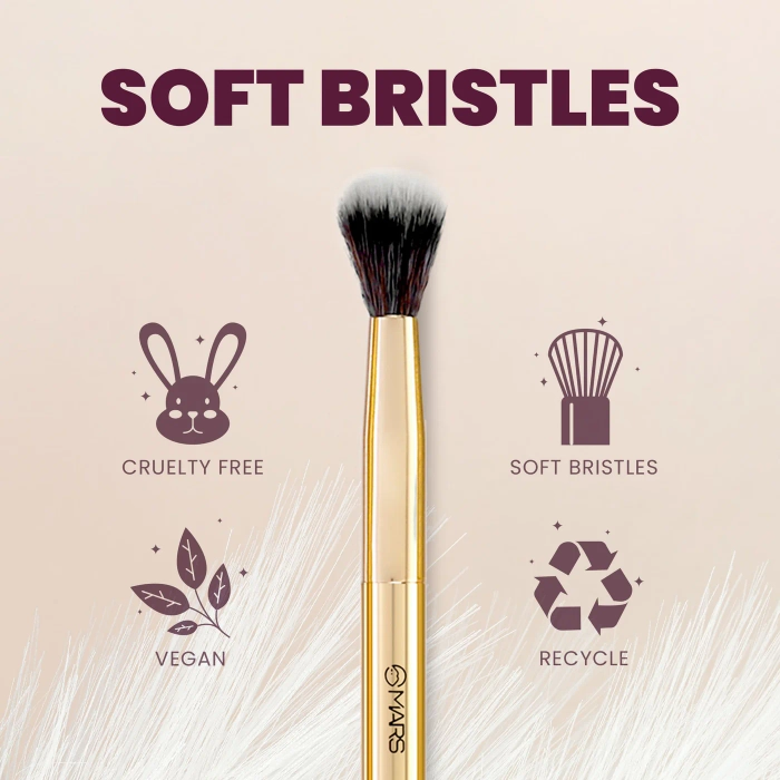 Artist's Arsenal Brush | Big Eyeshadow Blending Brush