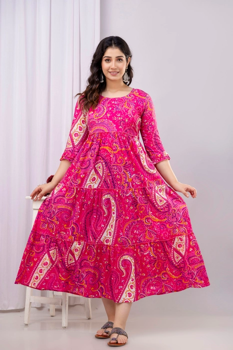 Henal Pink Paisley Cotton Maternity Dress – Vibrant Maxi for Modern Moms