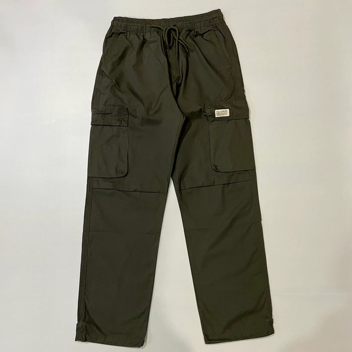 Pull & Bear Relaxed Fit Cargo Pants - Pantha