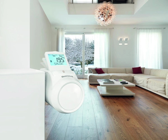 Honeywell Home THR99C3112 evohome Thermostat intelligent WiFi avec relais de commande chaudière sans fil et 2 têtes de radiateur sans fil, blanc (4 pièces)