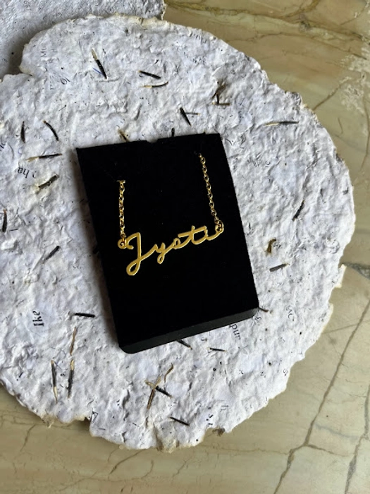 Soulful Engravings | Name Pendant