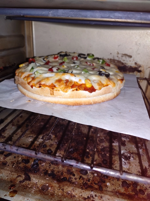 4 Cheese Double Base Pizza