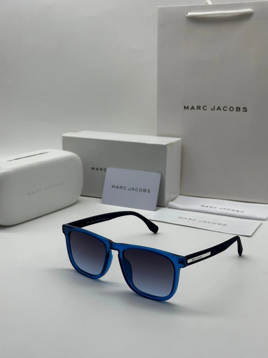 MARC JACOBS FRAME