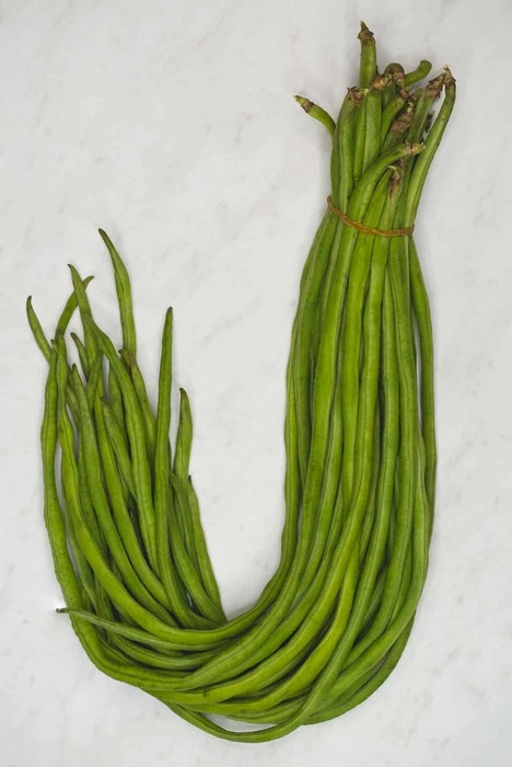 Long Snake beans |  लांब चवळी