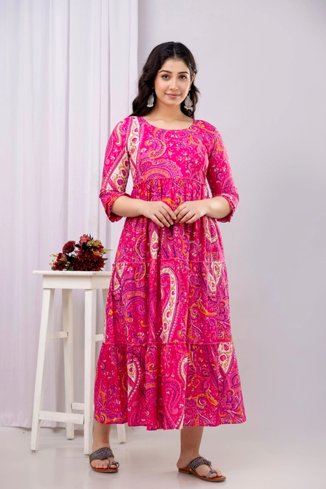 Henal Pink Paisley Cotton Maternity Dress – Vibrant Maxi for Modern Moms