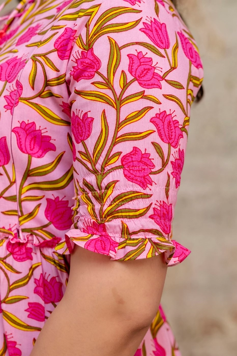 Henal Pink Bloom Floral Cotton Maternity Dress – Soft, Stylish & Bump-Friendly