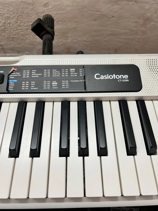 Casio CTS200