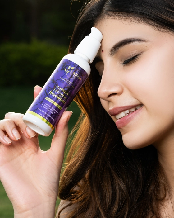 Saffron Fairness Face Wash