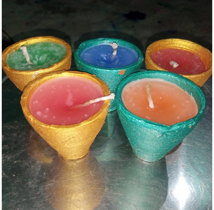 Decorative Clay Cone Candles Set, Gold and Turquoise Holders, Multi-Coloured Wax, 6 cm Diameter, Burn time Upto 4 Hours, Set of 5
