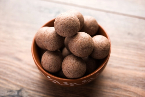Ragi laddu