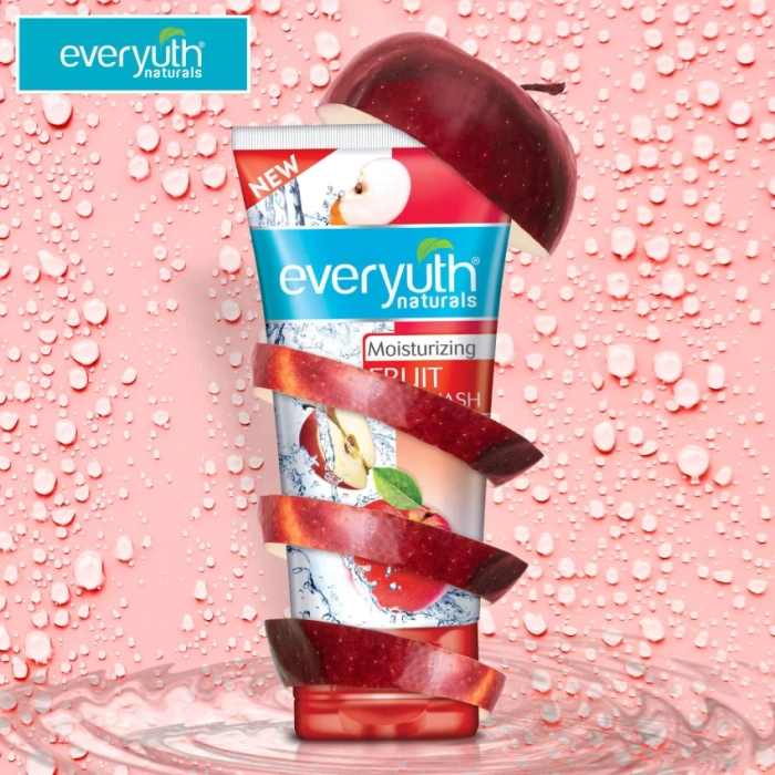 Everyuth Naturals Moisturizing Fruit Face Wash