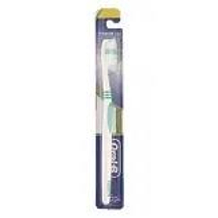 Oral B Fresh Clean+Charcol Toothbrush Pk12 10 + 2