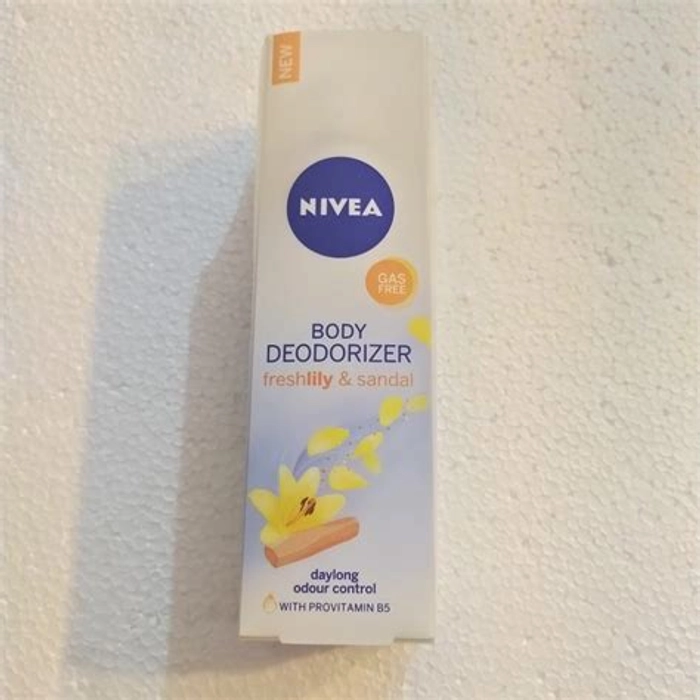 Nivea Body Deodoriser Freshlily & Sandal