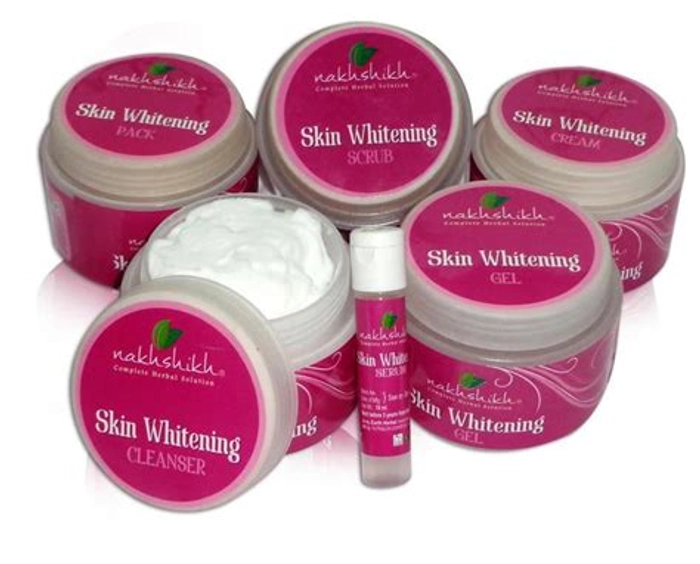 Buy SKIN WHITENING FACIAL KIT online from Agency