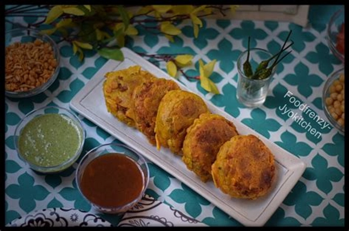 Aaloo Chup With Chura Mix