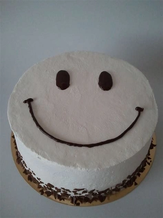 Smile Cake - Pooja Bakery