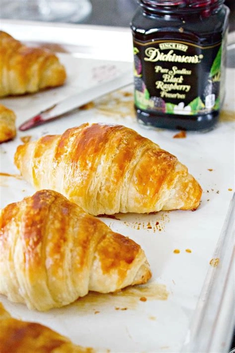 ANAND BAKER'S BUTTER CROISSANT