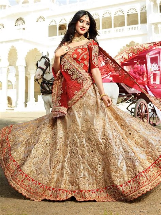 Buy online Gold And Red Embroidered Lehenga Set from ethnic wear for Women  by Soch for ₹4199 at 47% off | 2024 Limeroad.com