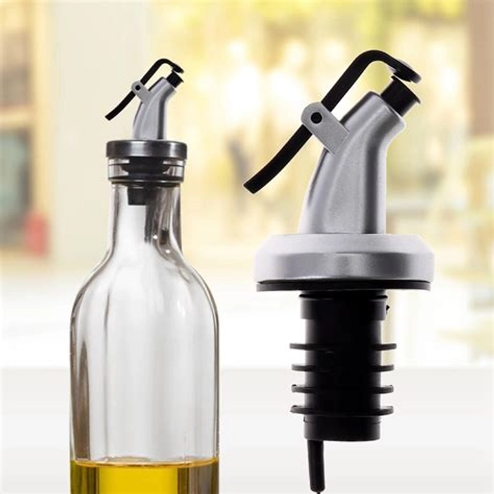 Oil Pourer For Kitchen BBQ Oil Bottle Stopper Rubber Lock Plug Seal Leak-Proof Plastic Nozzle Sprayer Dispenser Household Hand Press Cap