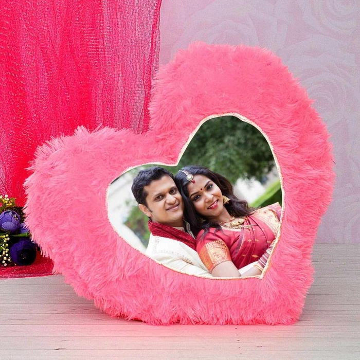 Heart LED Magic Mirror / Heart Photo Frame With Mirror / Valentine Gift /  Couple Gifts at Rs 899/unit, Valentine Day Craft in New Delhi