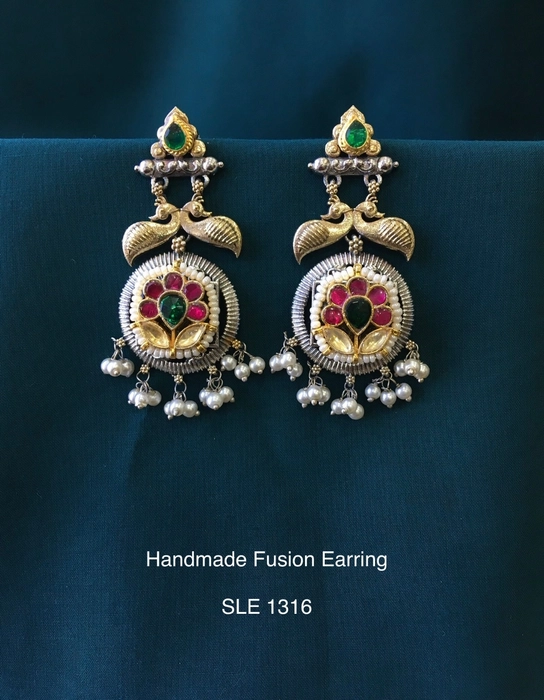 Buy Green Stone German Silver Oxidised Jhumka Earrings Online – The Jewelbox