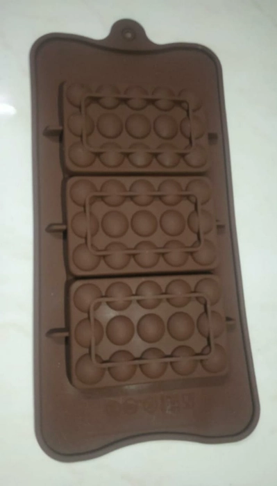 3 Cavity Round Doted Silicone Diwali Chocolate Bar Mold Cake Tools