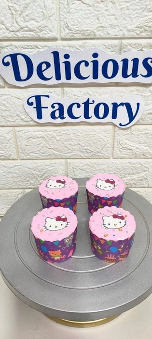 Red and Pink Hello Kitty Cake - Dough and Cream