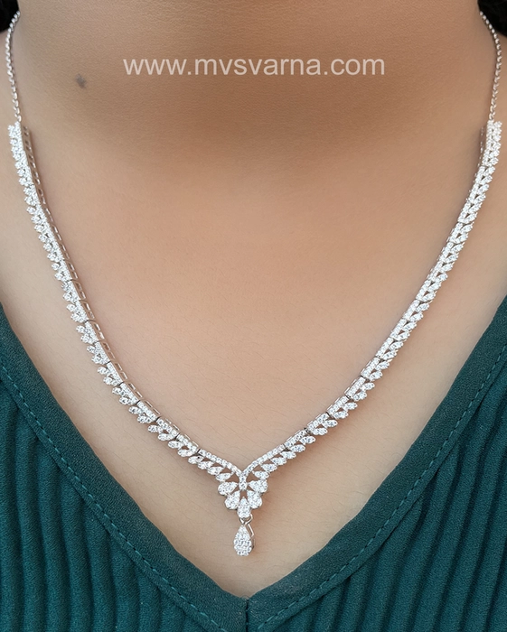 Buy CELOVIS Milena Love Pendant With Link Chain Necklace In Silver 2024  Online