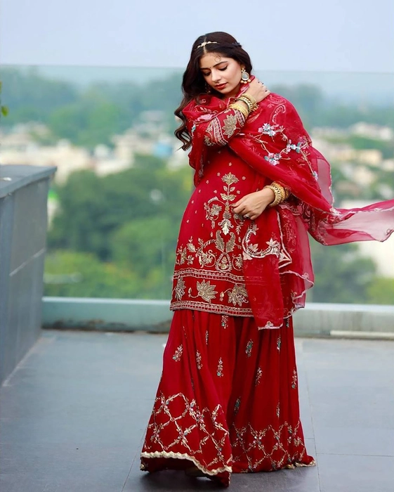 Buy Ishin Women's Off White Embroidered A-line Kurta with Sharara & Dupatta  Online – ISHIN FASHIONS