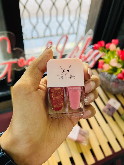 Dual Nailpaint Shade 4