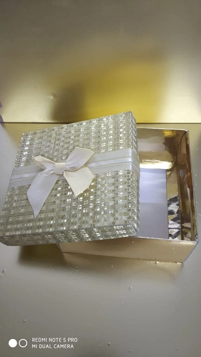 Gift Box Cake Tutorial - Jessica Harris Cake Design