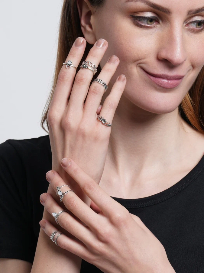 Buy Pandora Jewelry Round Cubic Zirconia Ring in Pandora Rose, Size 4.5 at  Amazon.in