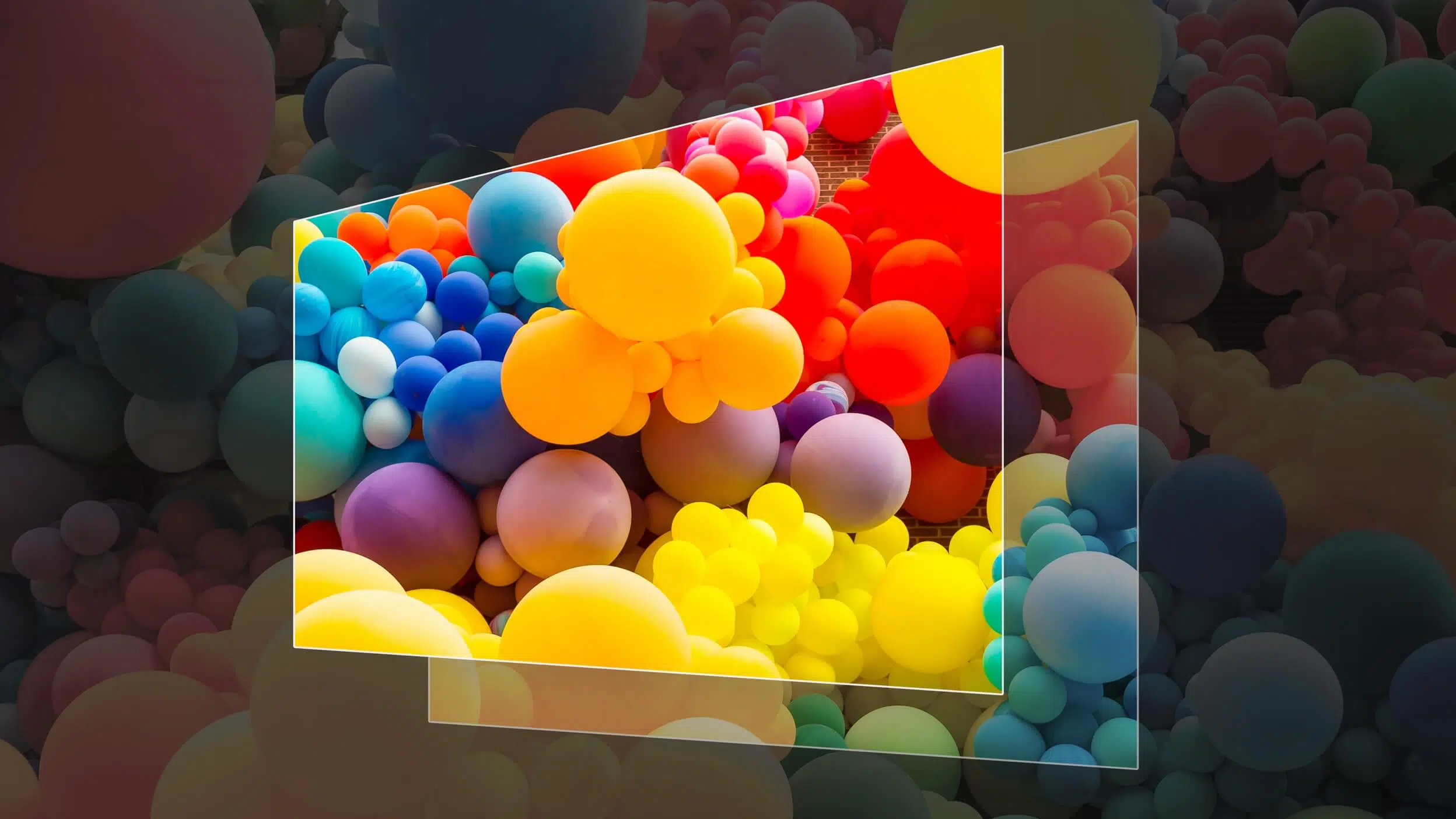 an image that visually represents the Dynamic Color Enhancement technology of the TCL P635.