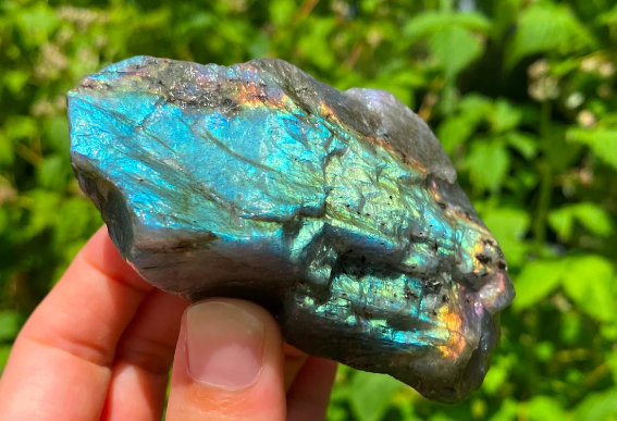 labradorite crystal