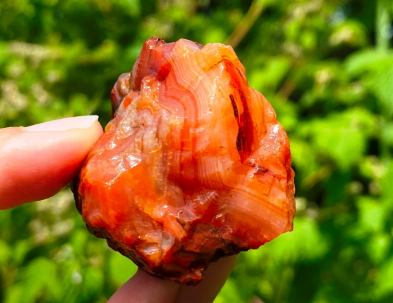 raw carnelian crystal